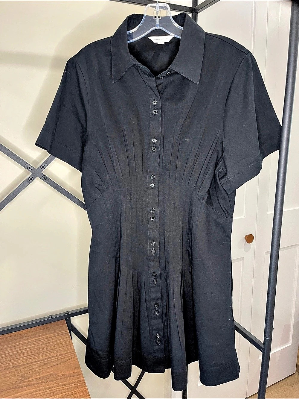 Banana Republic Black Pleated Mini Dress Size Medium Like New